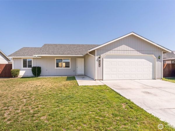 1316 W Electra Street , Moses Lake, WA 98837
