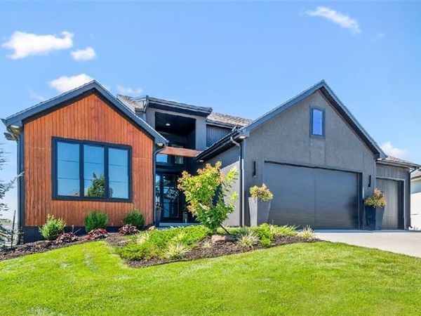 17420 Crystal Street, Overland Park, KS 66221