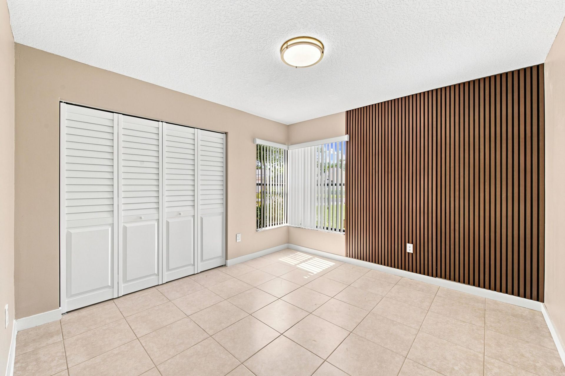4561 Discovery Lane, Unit 13, West Palm Beach, FL 33417 Photo