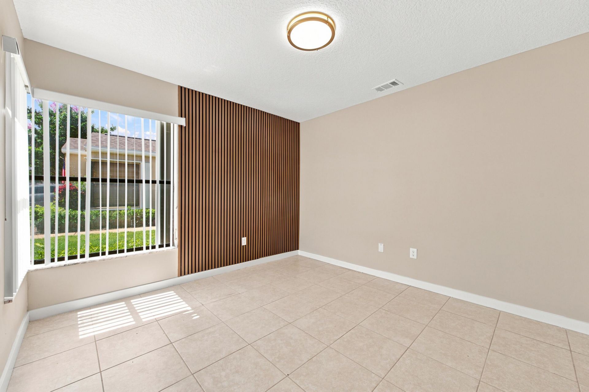 4561 Discovery Lane, Unit 13, West Palm Beach, FL 33417 Photo