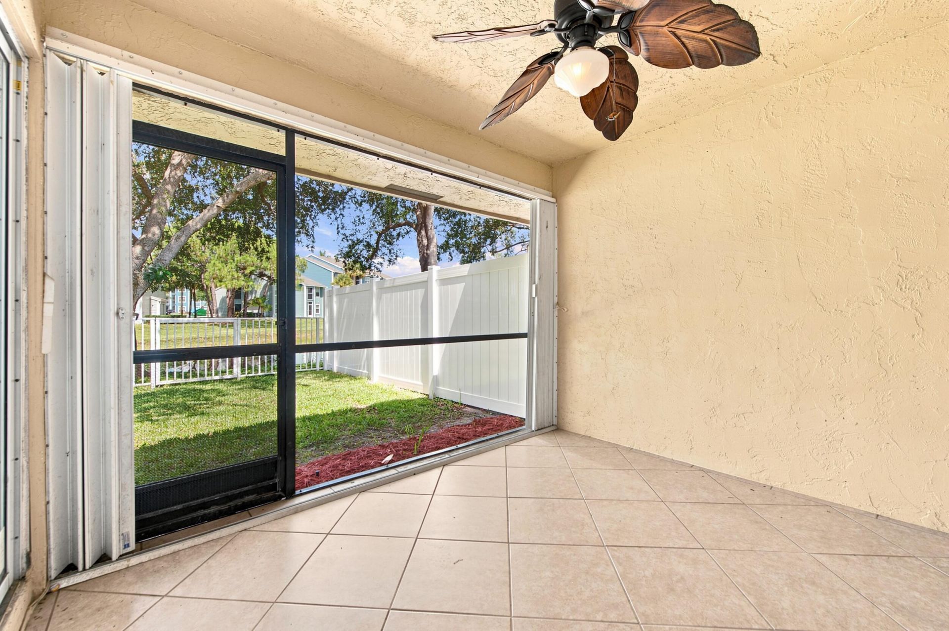 4561 Discovery Lane, Unit 13, West Palm Beach, FL 33417 Photo