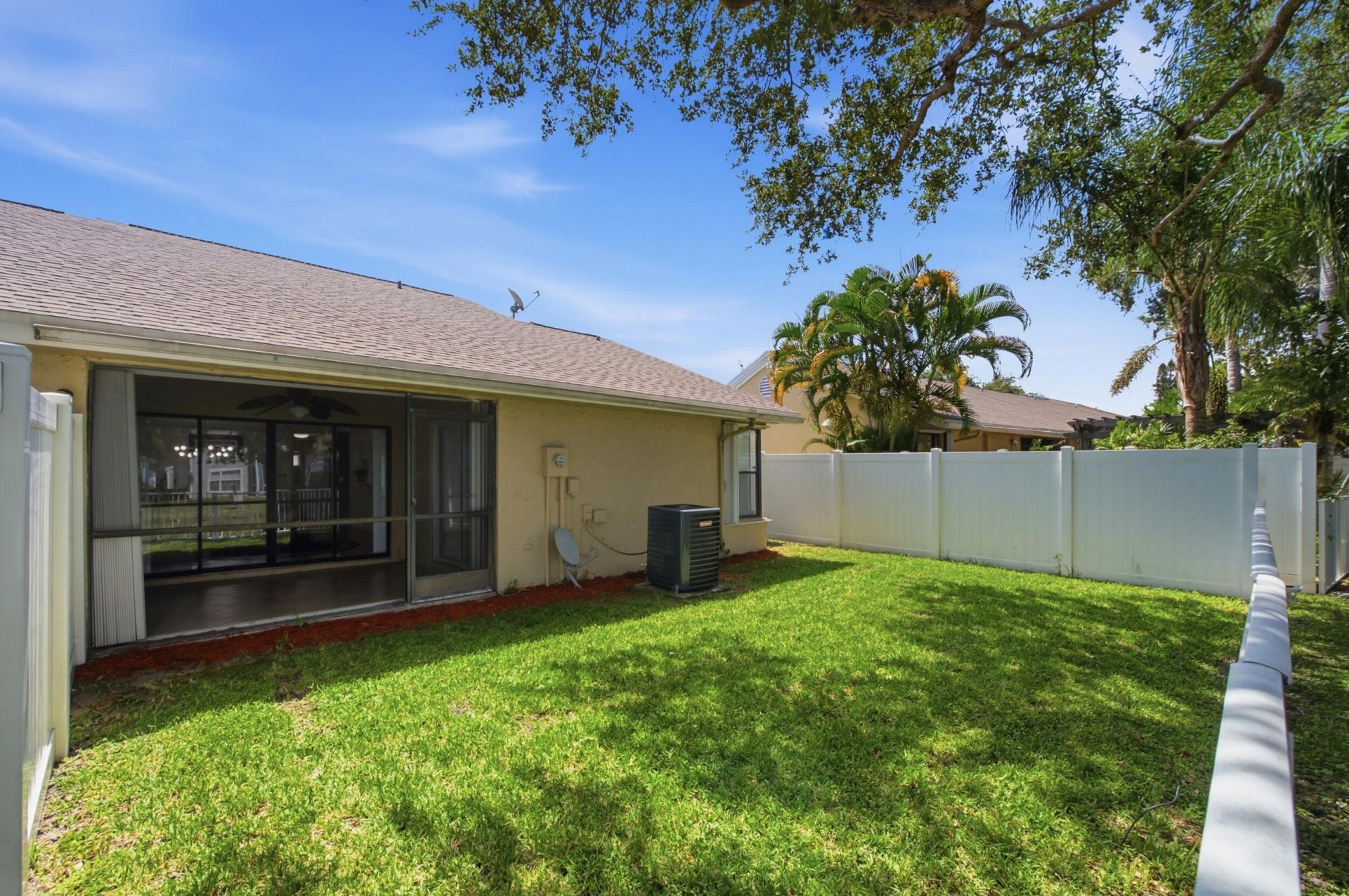 4561 Discovery Lane, Unit 13, West Palm Beach, FL 33417 Photo