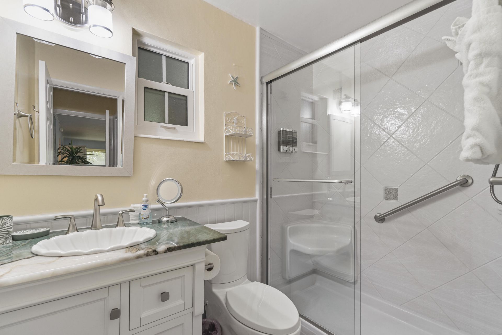309 W Calzada De Bougainvillea, Marathon, FL 33050 Photo