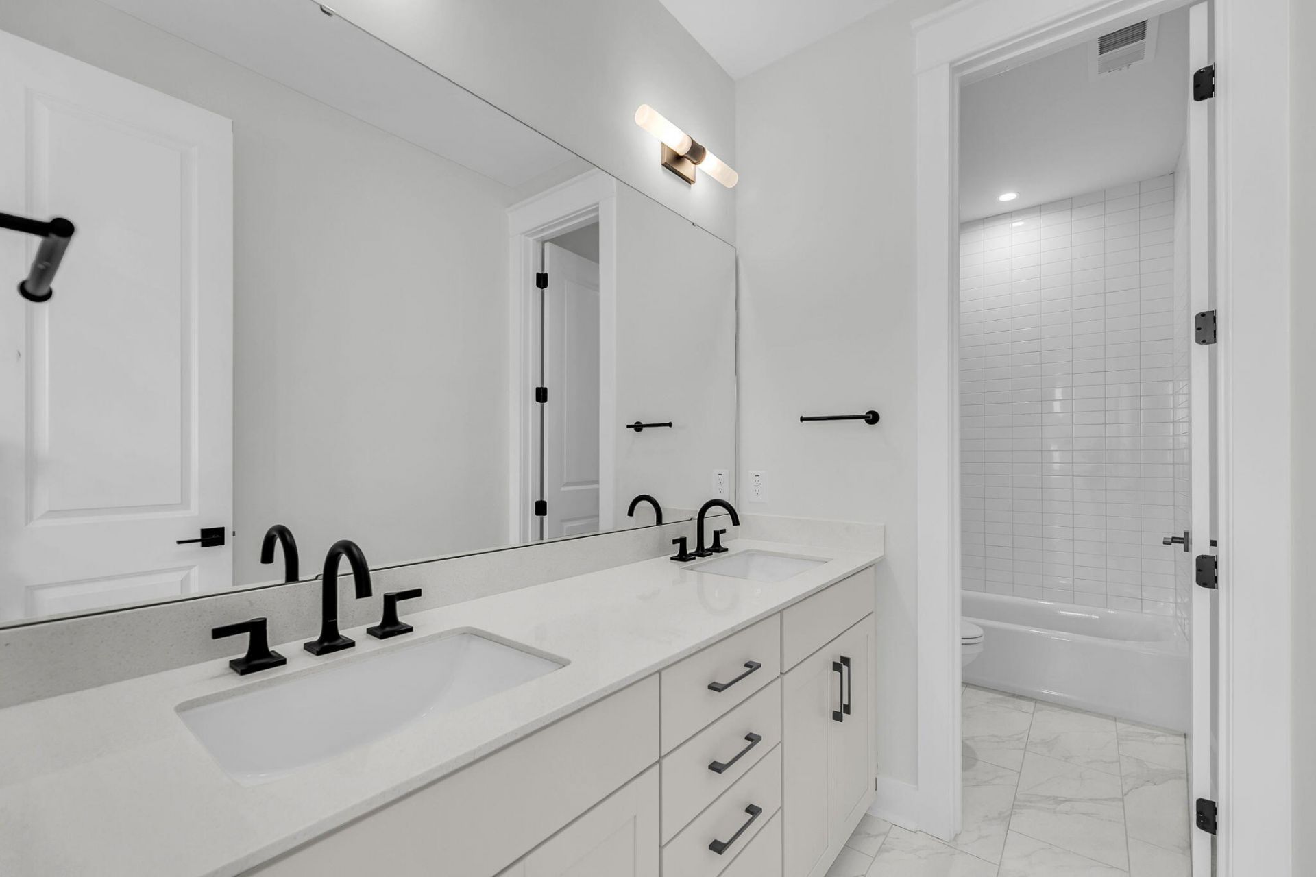 7010 Alpine Bay Lane Photo 38