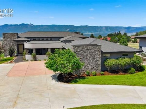 690 Mission Hill Way, Colorado Springs, CO 80921