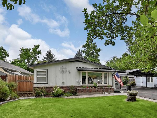 2206 S Manitou Ave, Boise, ID 83706