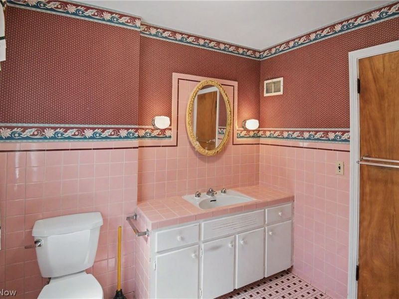 631 Adelaide Avenue NE, Warren, OH 44483 Photo 12