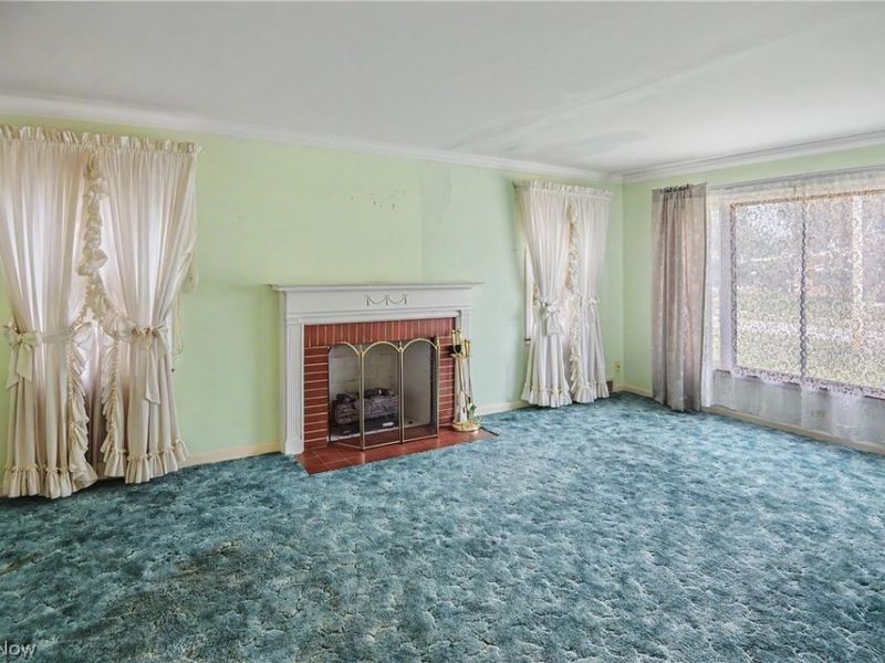 631 Adelaide Avenue NE, Warren, OH 44483 Photo 3