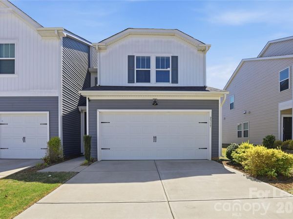 2317 Belterra Drive, Charlotte, NC 28216