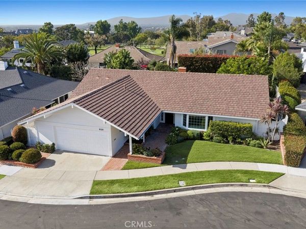 926 Bellis Street, Newport Beach, CA 92660