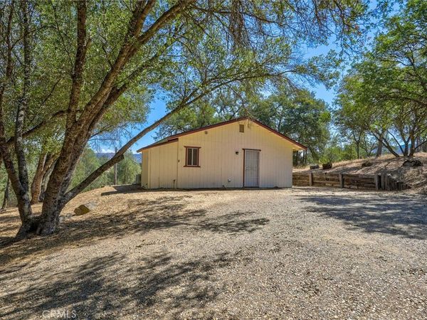 42025 Road 415 , Coarsegold, CA 93614