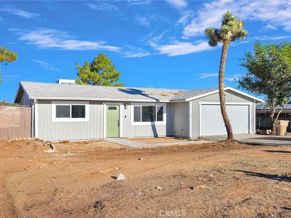 18282 Manzanita , Hesperia, CA 92345