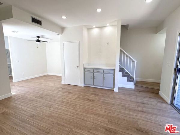 9939 Topanga Canyon Boulevard , Unit 2, Chatsworth, CA 91311