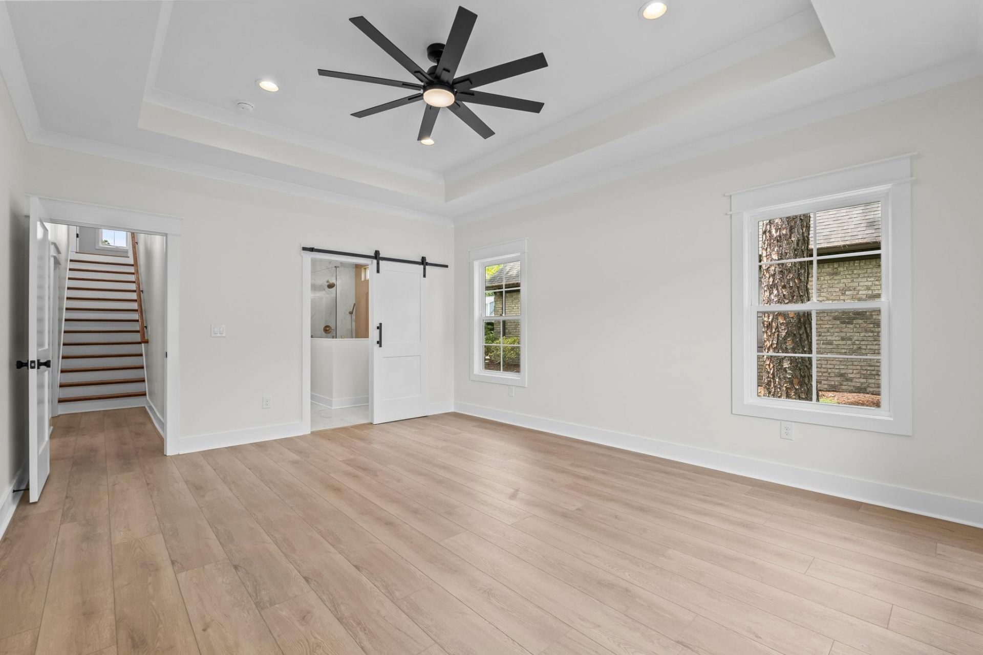 2836 Mcleod Ln.  Photo 18
