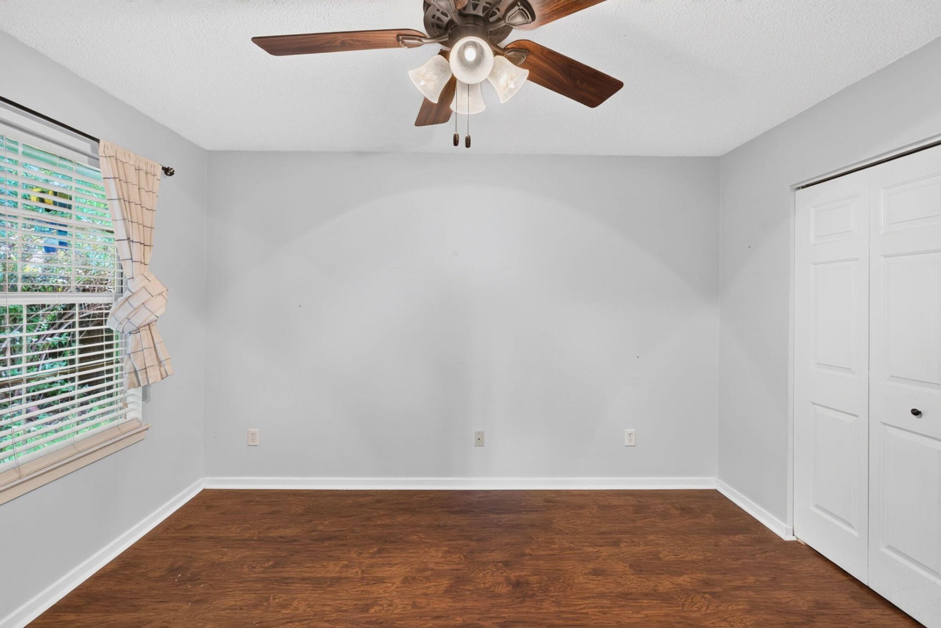 202 Birmingham Drive Photo 15