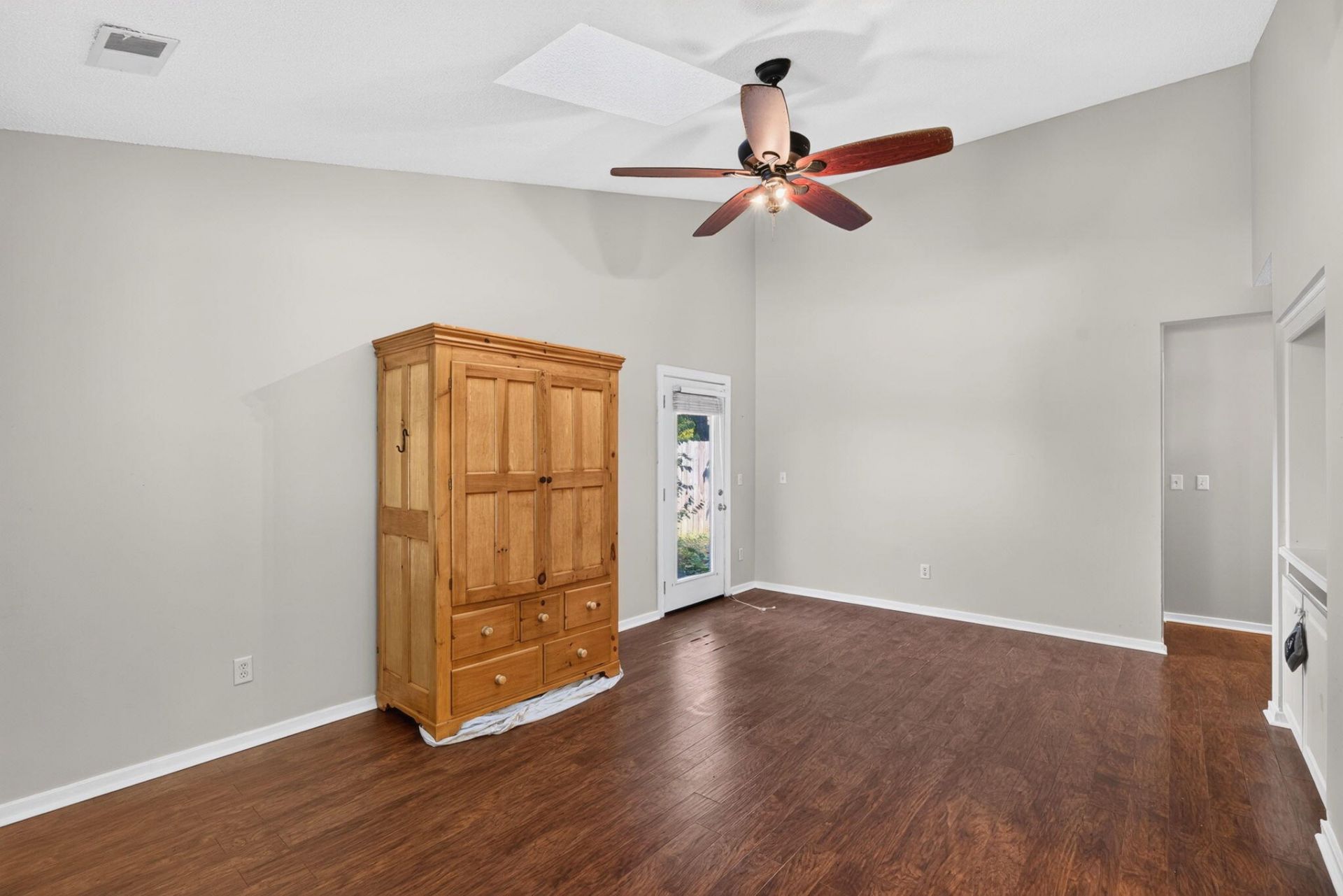 202 Birmingham Drive Photo 6