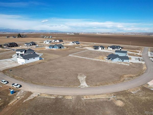 9411 Meadow Farms Drive , Milliken, CO 80543