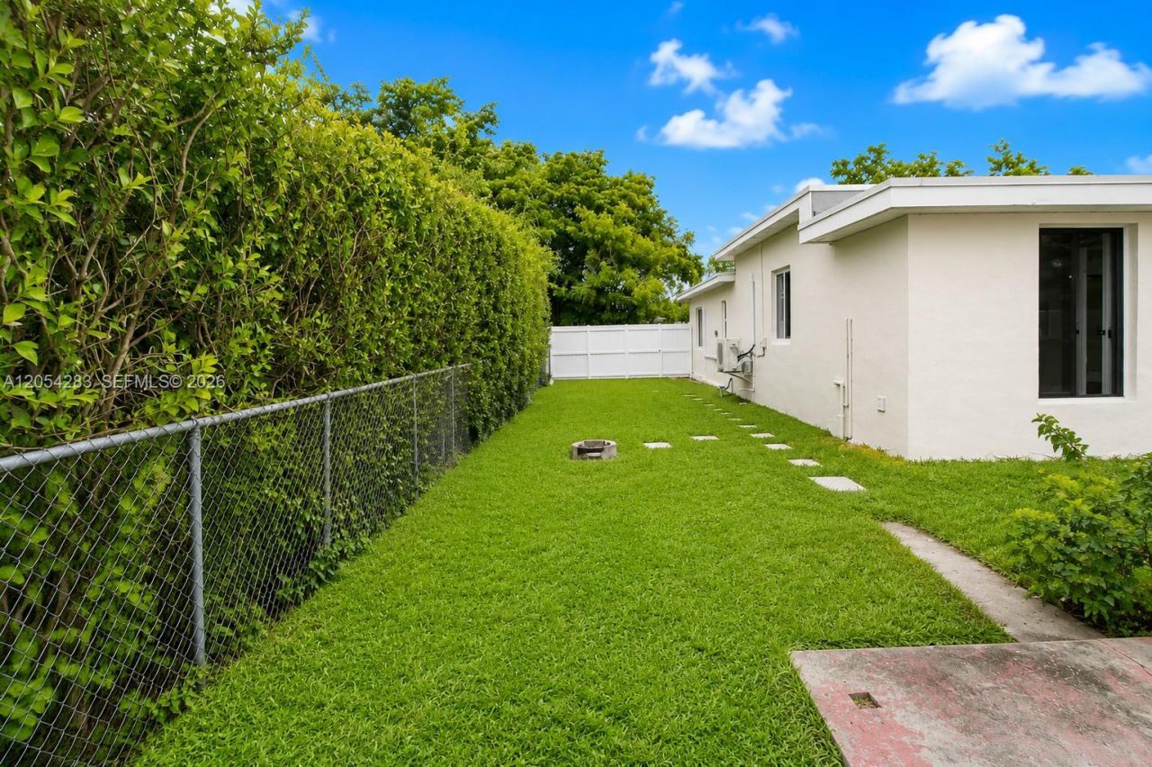 6410 SW 17th St , West Miami, FL 33155 Photo