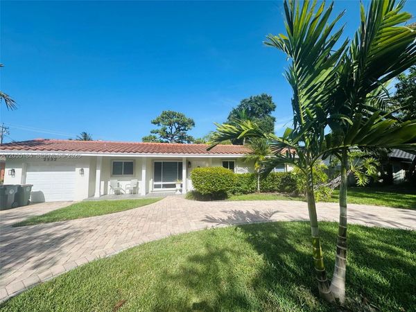 2532 NE 21 st Terrace , Lighthouse Point, FL 33064