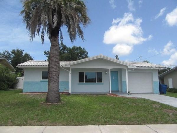 890 7TH AVENUE NE, LARGO, FL 33770