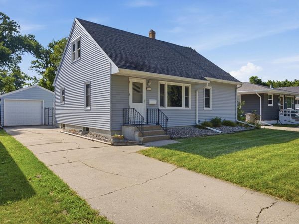 819 15th Street N, Moorhead, MN 56560