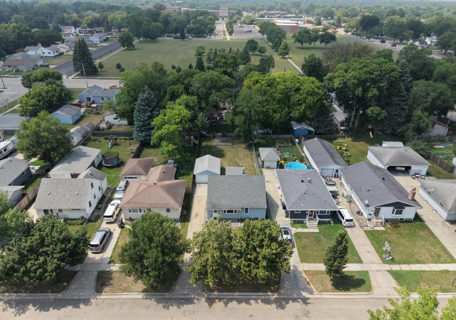 819 15th Street N, Moorhead, MN 56560 Main Photo