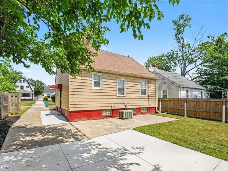 19910 Mountville Drive, Maple Heights, OH 44137 Photo 29