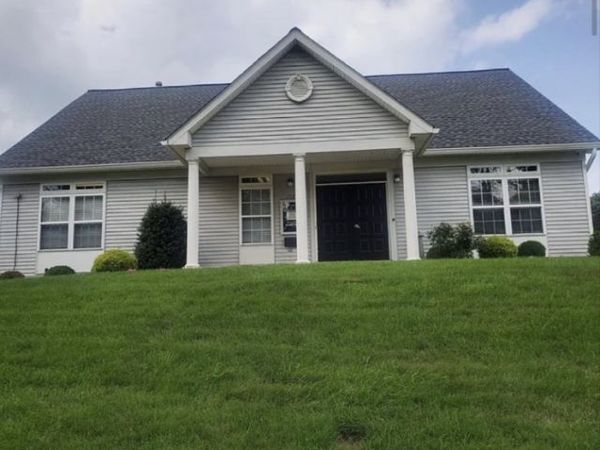 304 Mercer Ct, Unit 304, Independence, NJ 07840