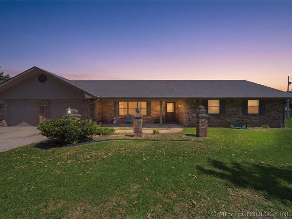 401 E 500 , Pryor, OK 74361