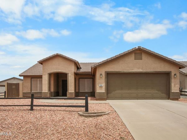 8390 W CORONADO Drive, Arizona City, AZ 85123