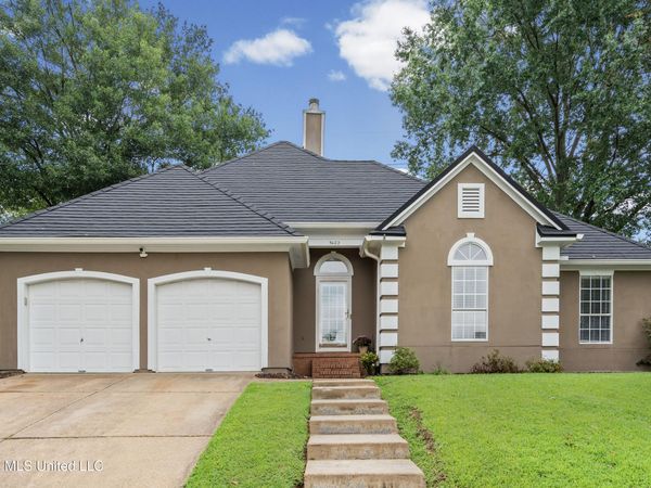 5402 Peach Trail Drive, Southaven, MS 38671
