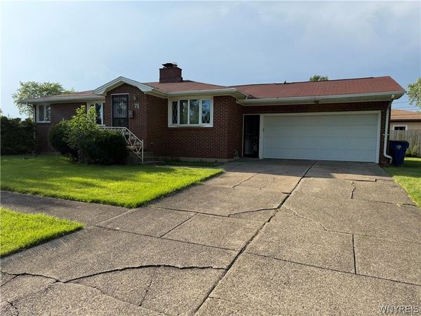 71 Carmen Road , Buffalo, NY 14226