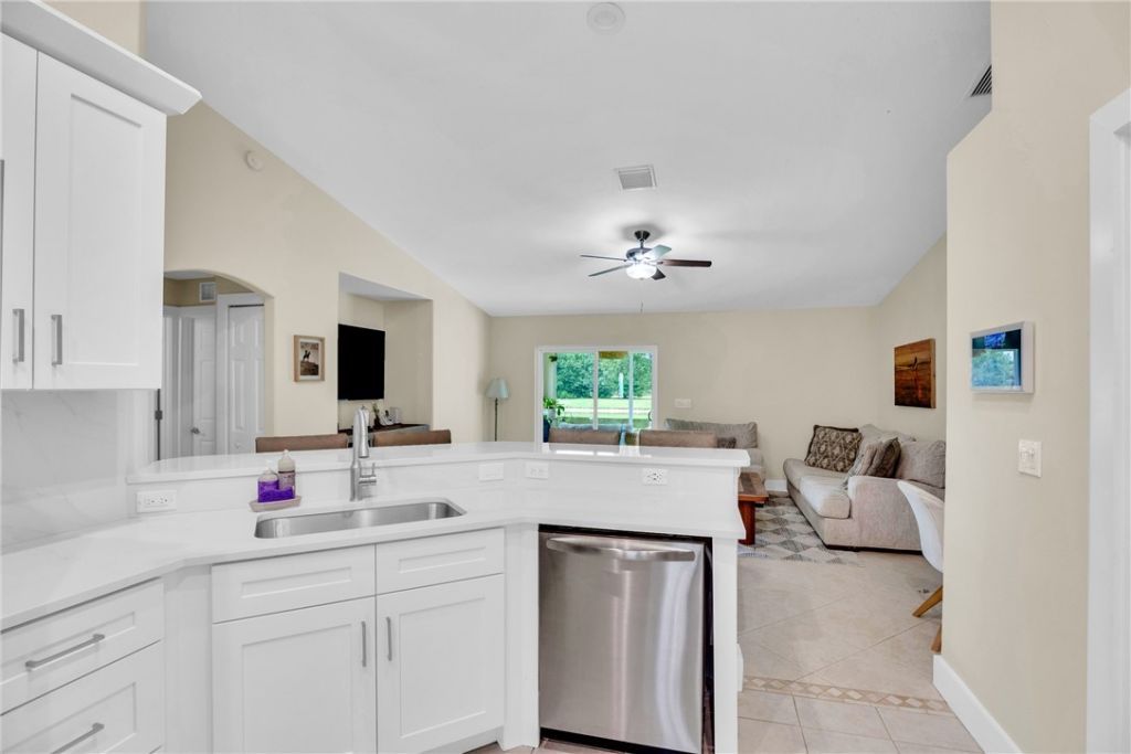 145 36th Court Sw, Vero Beach, FL 32968 Photo