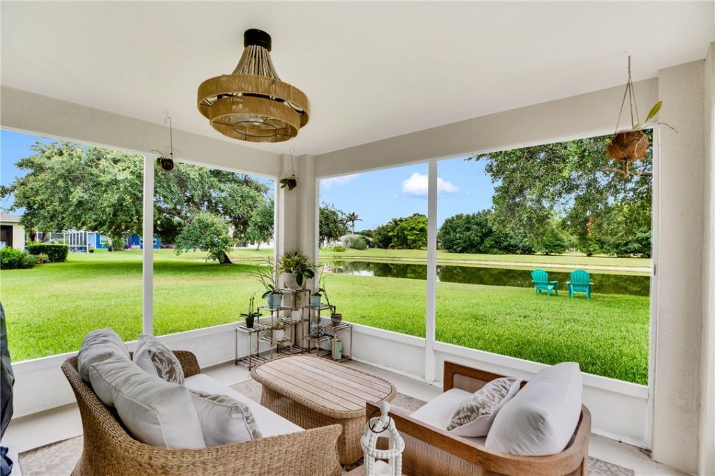 145 36th Court Sw, Vero Beach, FL 32968 Photo