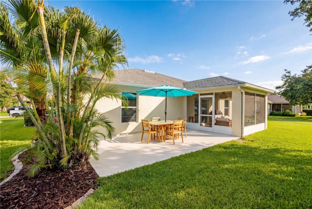 145 36th Court Sw, Vero Beach, FL 32968 Photo