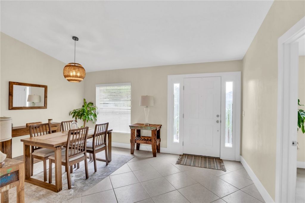 145 36th Court Sw, Vero Beach, FL 32968 Photo