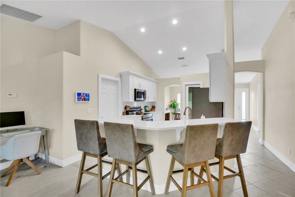 145 36th Court Sw, Vero Beach, FL 32968 Photo