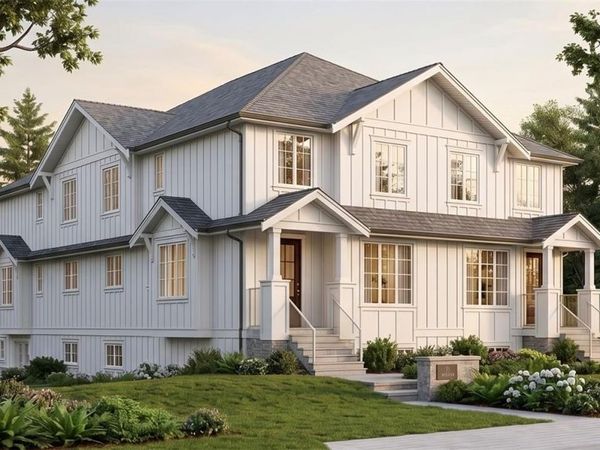 3350 Cook St , Saanich, BC V8X 1A8