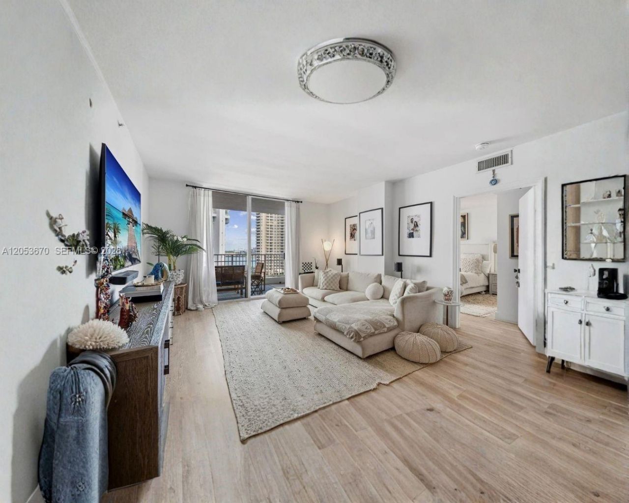 701 Brickell Key Blvd , Unit 1106, Miami, FL 33131 Photo