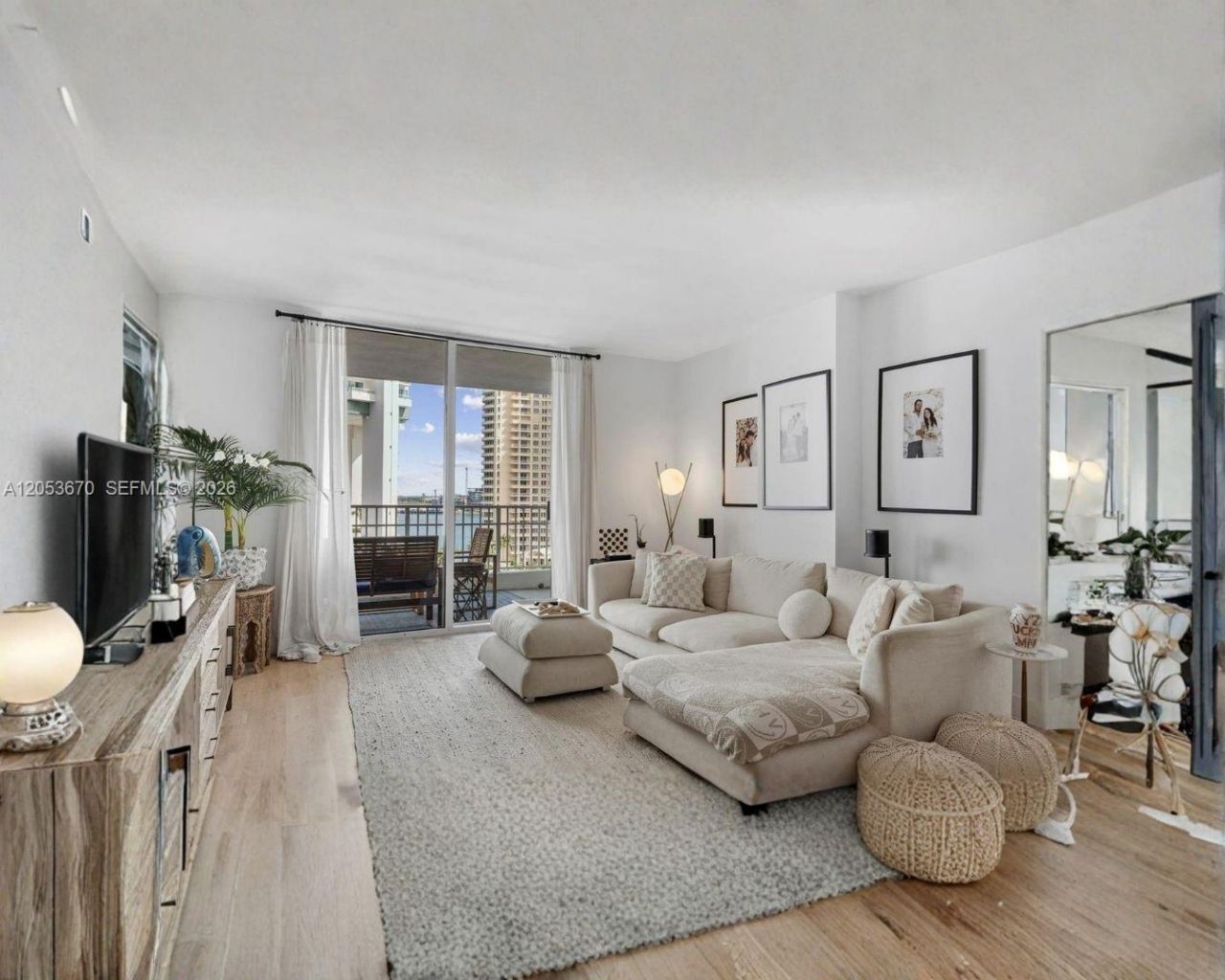 701 Brickell Key Blvd , Unit 1106, Miami, FL 33131 Photo