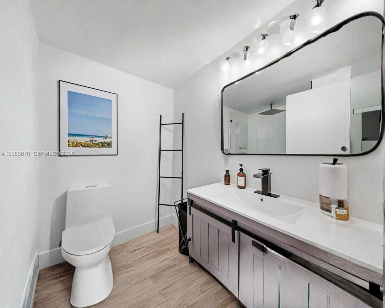701 Brickell Key Blvd, Unit 1106, Miami, FL 33131 Photo