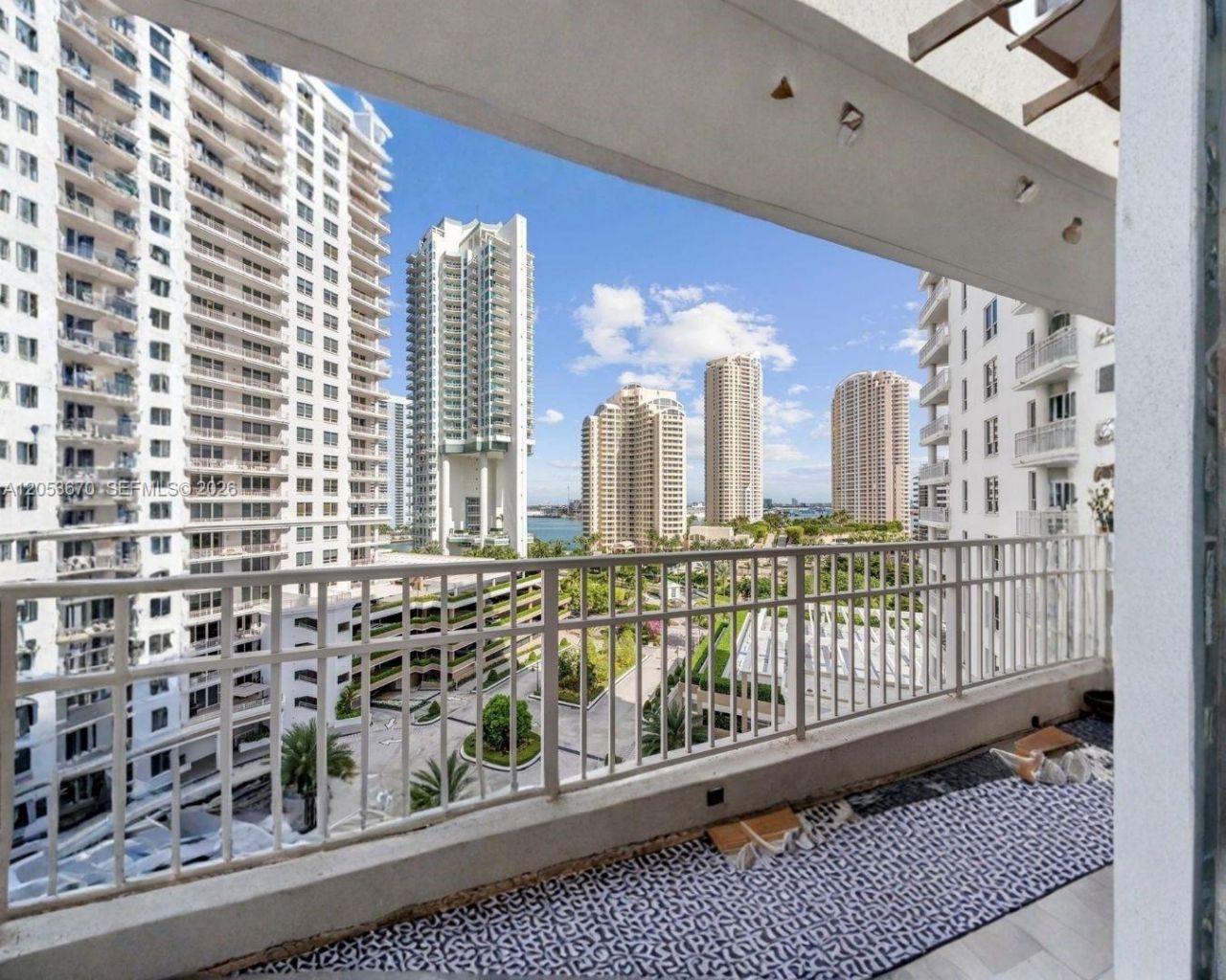 701 Brickell Key Blvd , Unit 1106, Miami, FL 33131 Photo