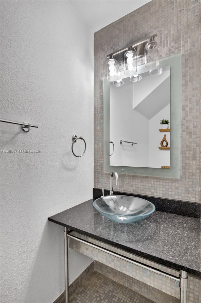 381 NW 94th Ter , Plantation, FL 33324 Photo