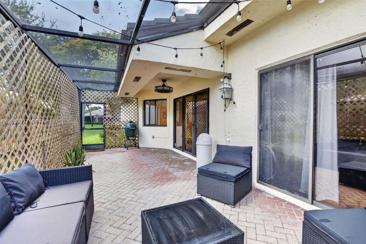 381 NW 94th Ter , Plantation, FL 33324 Photo