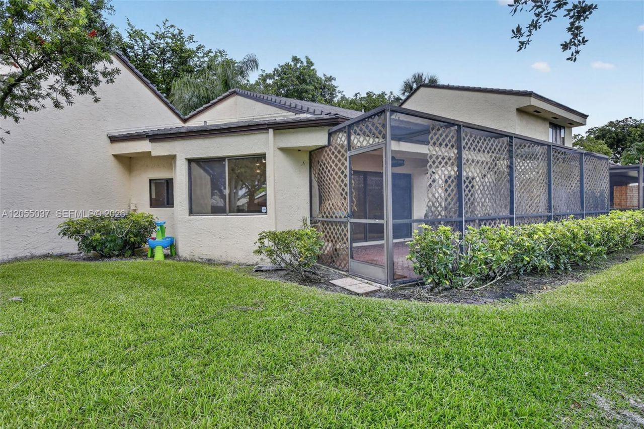 381 NW 94th Ter , Plantation, FL 33324 Photo