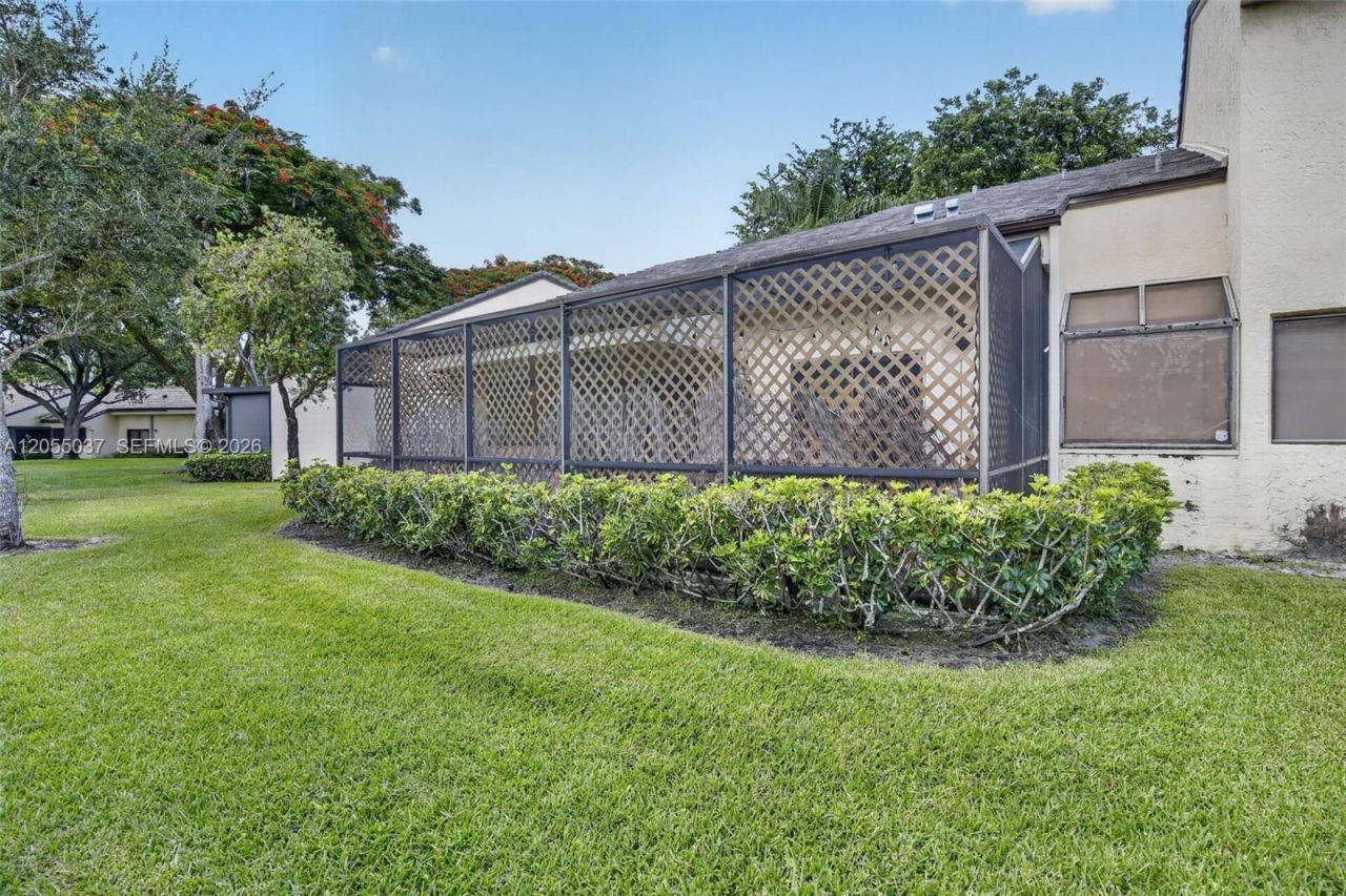 381 NW 94th Ter , Plantation, FL 33324 Photo