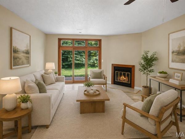 13831 Amiot Court , Maryland Heights, MO 63146