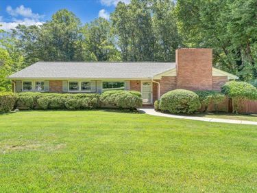 926 Rothowood Road, Lynchburg, VA 24503