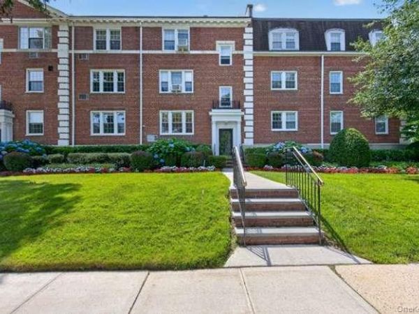 22 Hamilton Place , Unit H3, Garden City, NY 11530