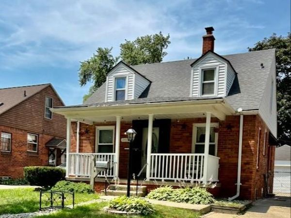2430 Bennett Street, Dearborn, MI 48124